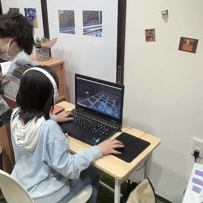 わからないところは講師が丁寧にサポートします。