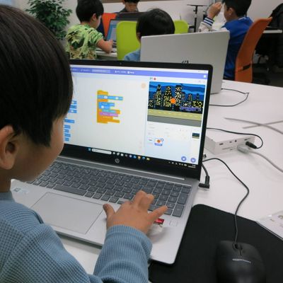 わからないときはすぐ先生が横に。頼もしい