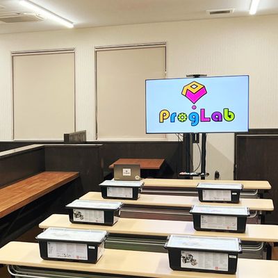 【プログラボ宝殿】アイモール高砂内です。JR神戸線 宝殿駅 徒歩6分となります。