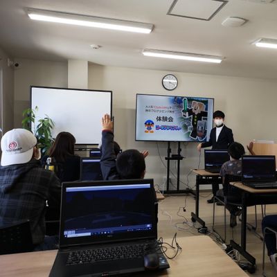 体験会の様子。来てくれた子どもたちも積極的に発言してくれてる！