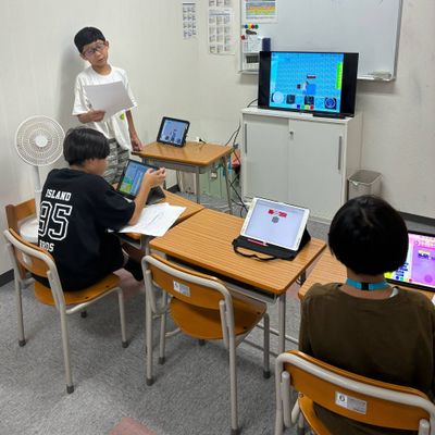 クリエイト作品の発表をしています。