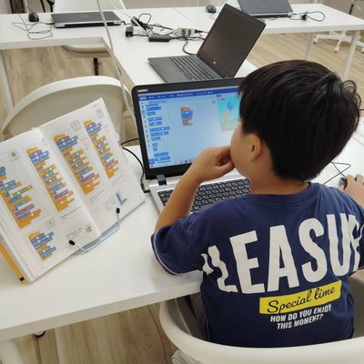 より高度なスキルを学んでいます