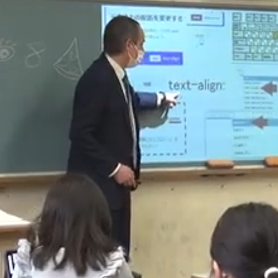 コードプログラミングクラスの教材「BSD Education」を使用したカリキュラムは、ユニバーサルキッズキャンプ教室のほか、学校での出張授業を実施しています。