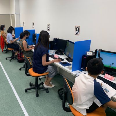 授業スペースは姉妹校のパソコン教室も運営しています