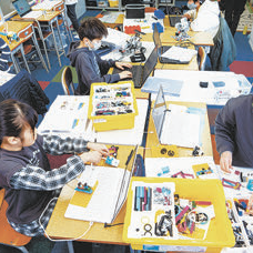 教室では「うまくいかなかったこと」に対し、講師と協力してしっかりと考えて「成功」したときの笑顔で溢れています。