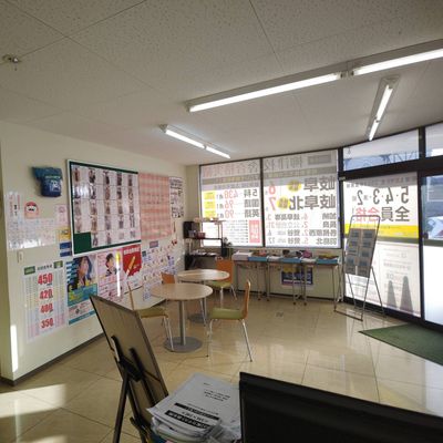 待ち合いスペースあり！自習室利用もOKです！