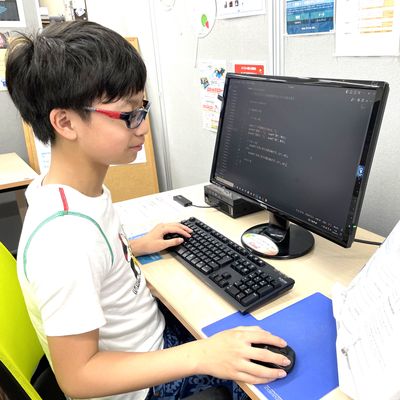 中学生になってからはコードプログラミング学習しています！