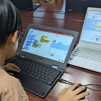 ペンギンジャンプゲームを作成中