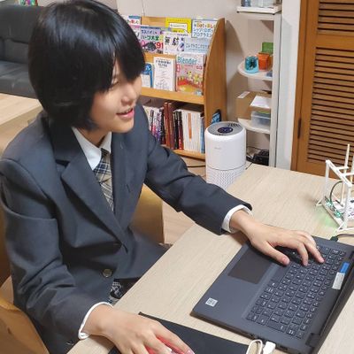 オリジナル3Dホログラムディスプレイ作り
