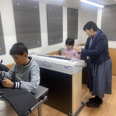 ひとりひとりに添った授業。コーチと一緒にその日の目標を決めます！
