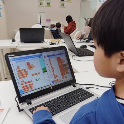 本格ゲームを作っています！