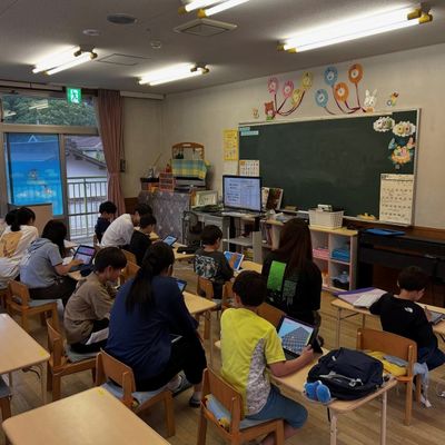 プログラミングスキルと同時にタイピングスキル向上も行います！