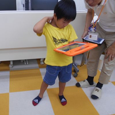 みんな一生懸命考えてトライしています。