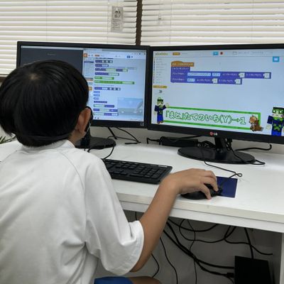 プログラミング学習をしている様子です。