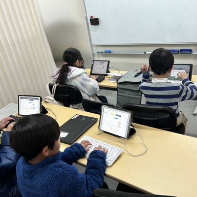 楽しくプログラミングを学べます！