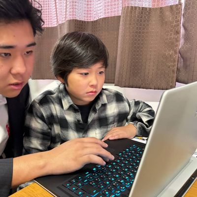 講師も生徒もすごく真剣な表情♪