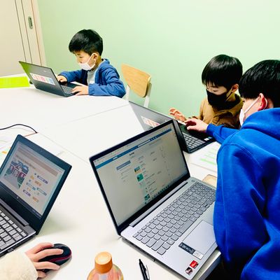 優しい講師が丁寧に教えてくれます