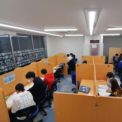 こちらはIEの授業の様子です。IEと両方通塾している生徒もいます！