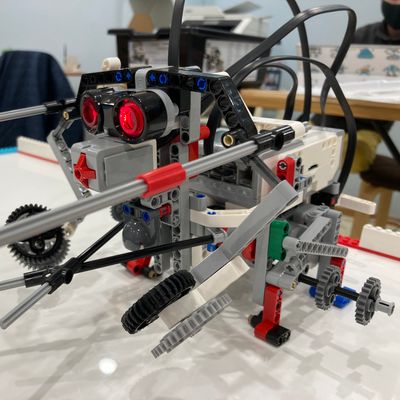 EV3で改造犬を作ってくれました
