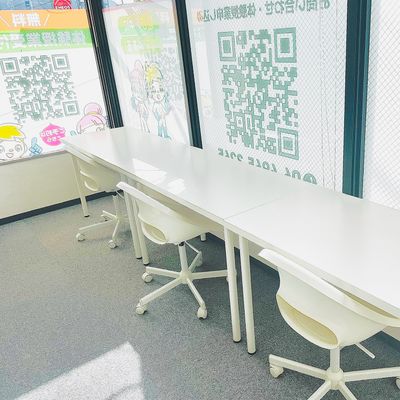 自習スペース完備！ゲーム制作の途中でも自習で作ることもできるよ！