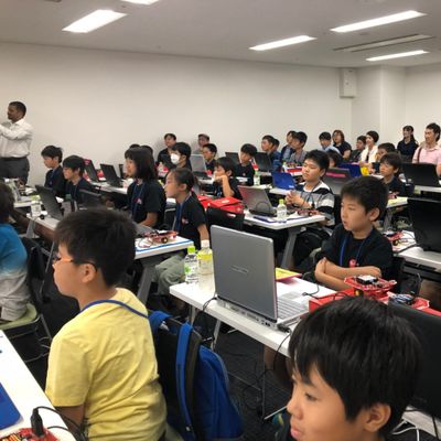年1回開催するRoboRAVE九州大会