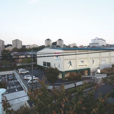 京王堀之内駅より徒歩15分、スクールバスもご利用いただけます。