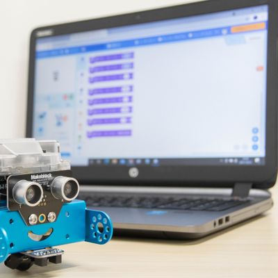 教材　パソコンでプログラミングしてmBotくんを操作します