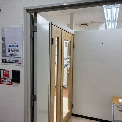 ビル2階でレッスン。【忍者ナイン】【チャイルド・アイズ】【スクールIE】も併設しています