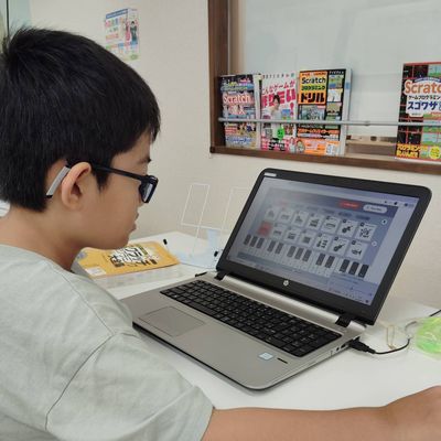 楽曲づくりに夢中です！