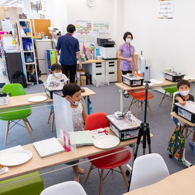 他の習い事や急な行事にも対応可能な、何回でも無料の振替制度（撮影：2020年8月）