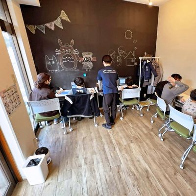 教室は落ち着いた環境で授業しています