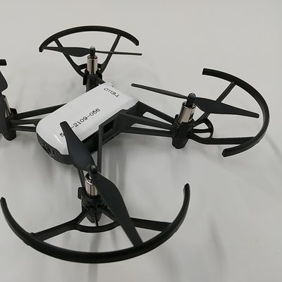 教育用の小型ドローンを無料で使用いただけます。