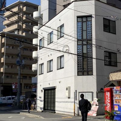 JR玉造駅を出てすぐ