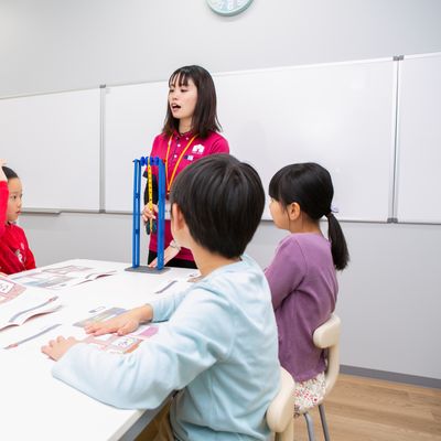 ベーシッククラスのレッスンの様子です。