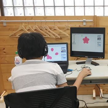 デザイン実習を通じてクリエイティブな発想を育む