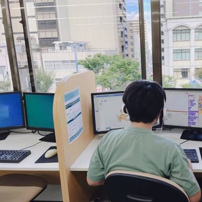 集中できるスペースでScratchに挑戦！