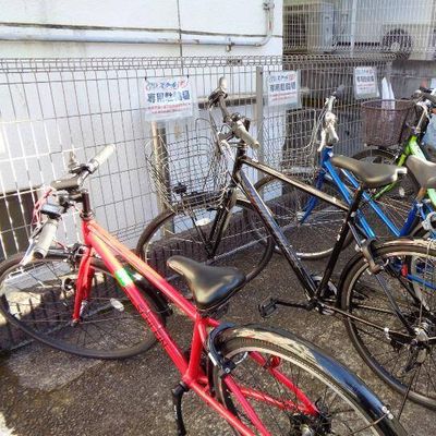専用の駐輪場があります！ビルの裏手にございますので詳細はお問い合わせください！