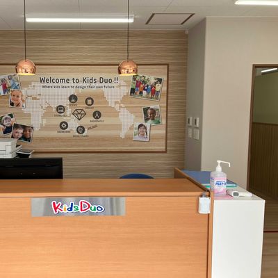 開校したばかりのピカピカのスクール