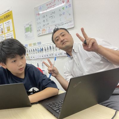 いきなり取られてもピースできるよ。