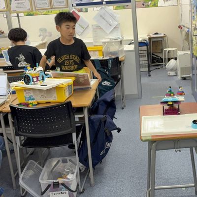 柏交流会にて、みんなの前で発表しています。