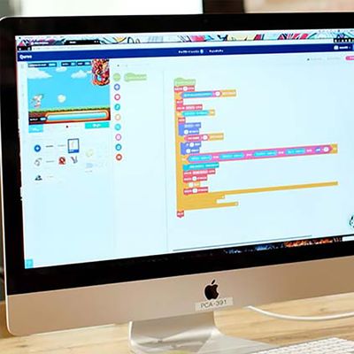 ブロックを使うビジュアルプログラミングだからわかりやすい！
