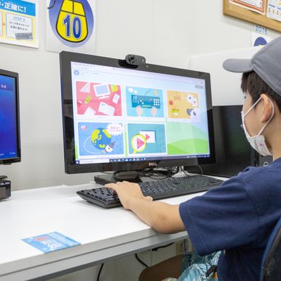 授業の復習やタイピング練習が自宅で出来る受講生専用サイトも充実!!