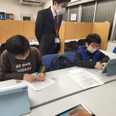 HALLOの特徴は生徒さんが積極的に課題にチャレンジしコーチにはこれで良いかの確認をすることが多いです。
