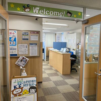 ③入口入ってすぐ正面からの景色&受付