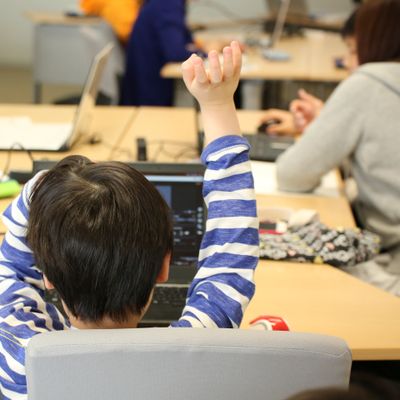 お子様一人での受講はもちろん、同一料金で親子受講が可能！
