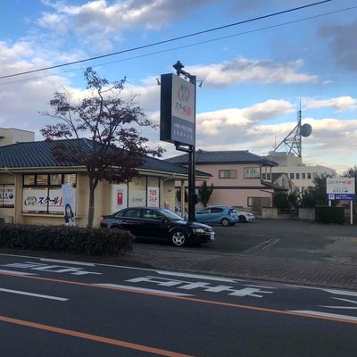 インター西通り沿いです。トイプラネットさんの真向かいです。