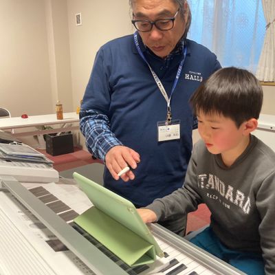 難しいところは考える方向性をアドバイスするコーチングで考える力を育みます。