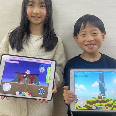 月に1度、生徒たちが考えて独自に作った作品の発表会をします☆人前での発表や自分の作品を褒められることを通して自信や成功体験につながります。