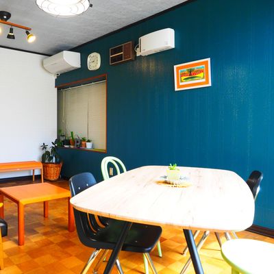 ラウンジ：休憩や待機するお部屋も用意