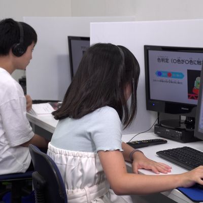 映像を見ながら学びます
